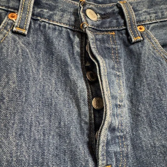 Vintage Levis 501 Original Button Fly Cut Off Denim Shorts Medium Wash W32 L36 - Picture 4 of 6